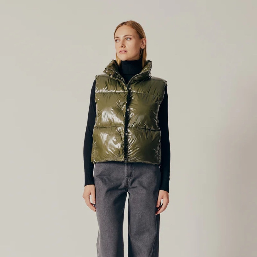DELUC MARMI PUFFER GILET - ARMY GREEN